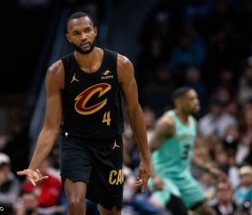 NBA官方公布最佳防守阵容 莫布利追梦阿门领衔一阵